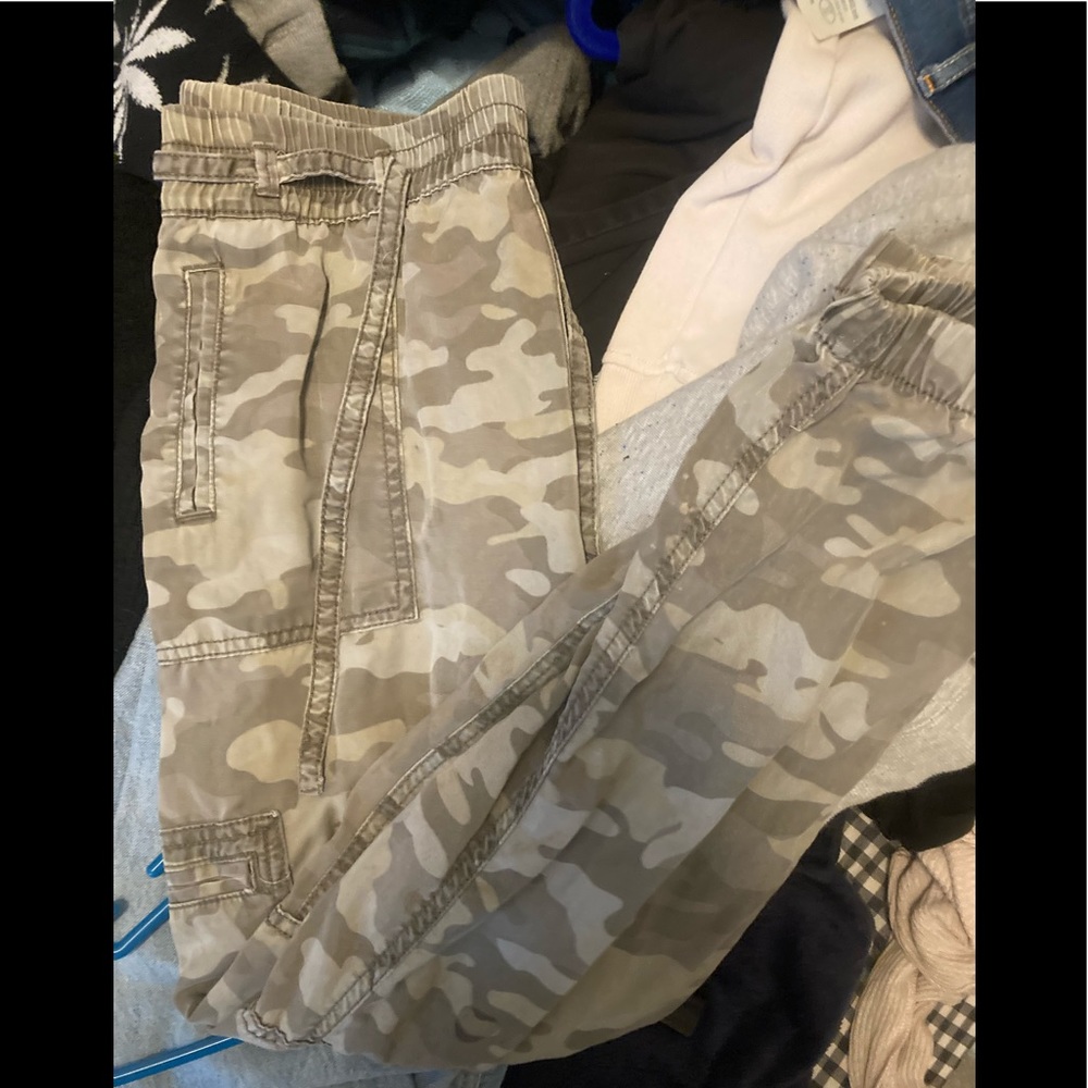 American eagle 🦅 Camo Cargo pants